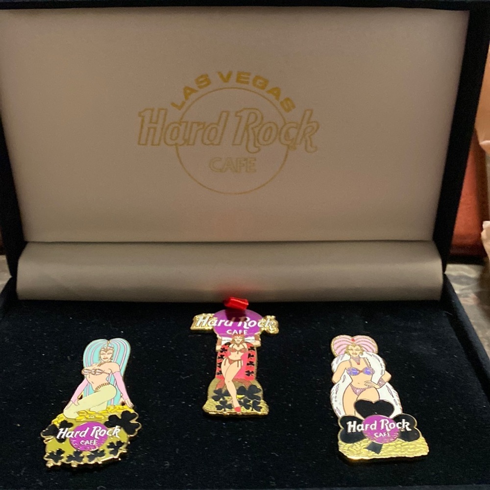 Hard Rock Cafe pin set NWT